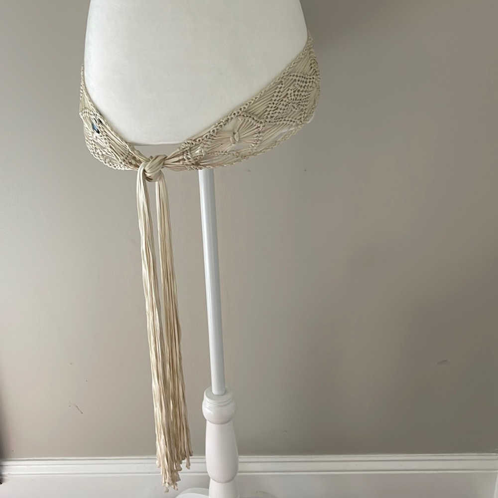 Belt Nine West macramé style off white cream wrap tie